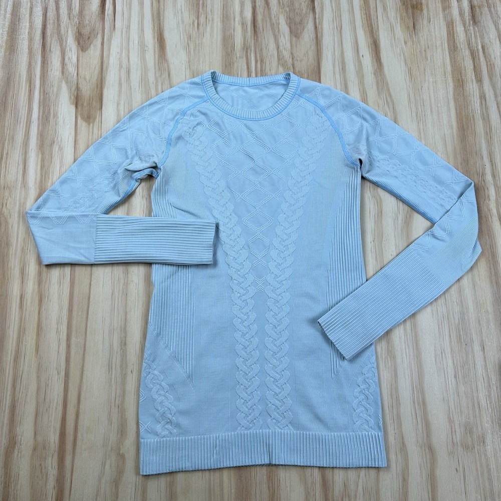 Lululemon Womens Size 4 Blue Textured Fitted Long Sleeve Thumbhole Performance